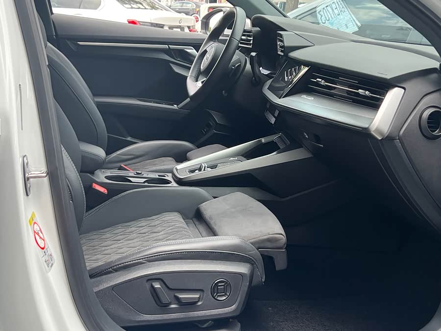 Audi A3 2023 A3L Limousine 35 TFSI Fashion Sport - zdjęcie 9