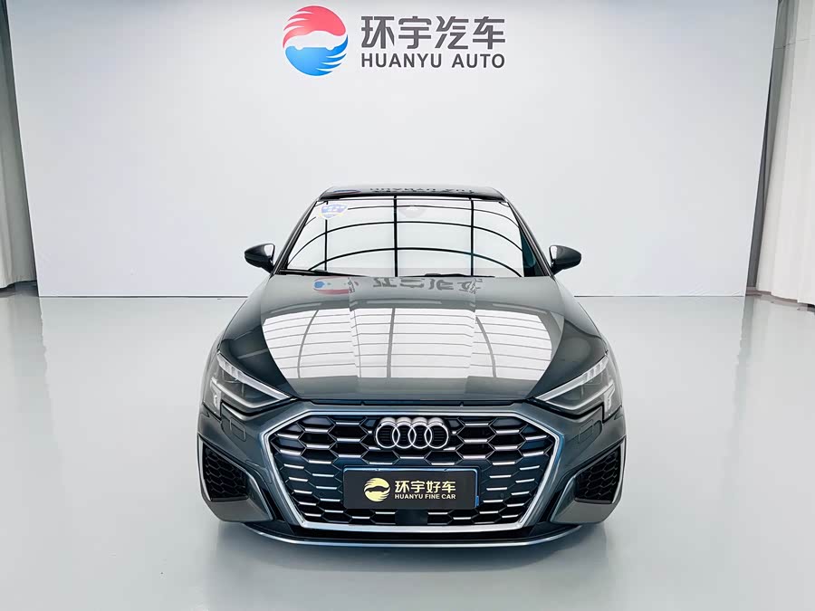 Audi A3 2023 A3L Limousine 35 TFSI Luxury Sport - zdjęcie 2