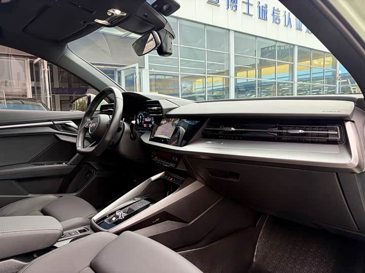 Audi A3 2023 Facelift A3L Limousine 35 TFSI Fashion Sport Type - zdjęcie 13
