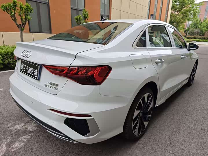 Audi A3 2024 A3L Limousine 35 TFSI Luxury Sport - zdjęcie 14