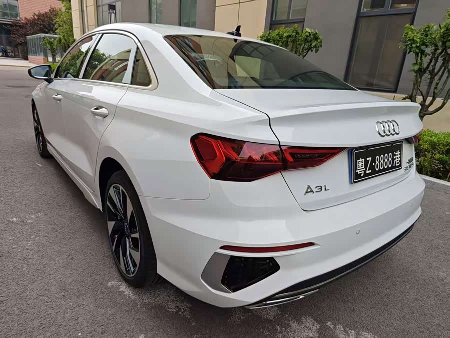 Audi A3 2024 A3L Limousine 35 TFSI Luxury Sport - zdjęcie 3