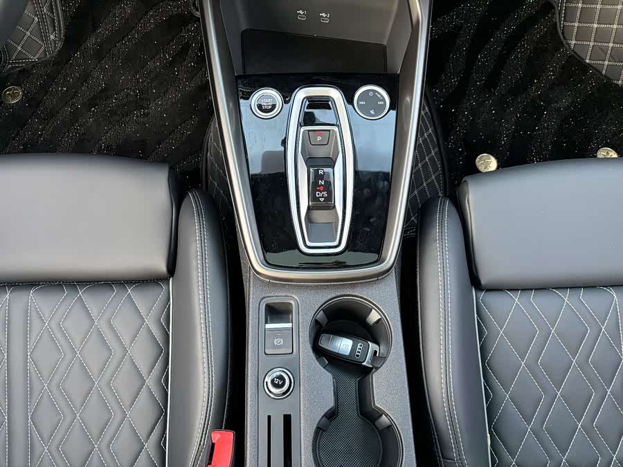 Audi A3 2025 A3L Limousine 35TFSI Premium - zdjęcie 14