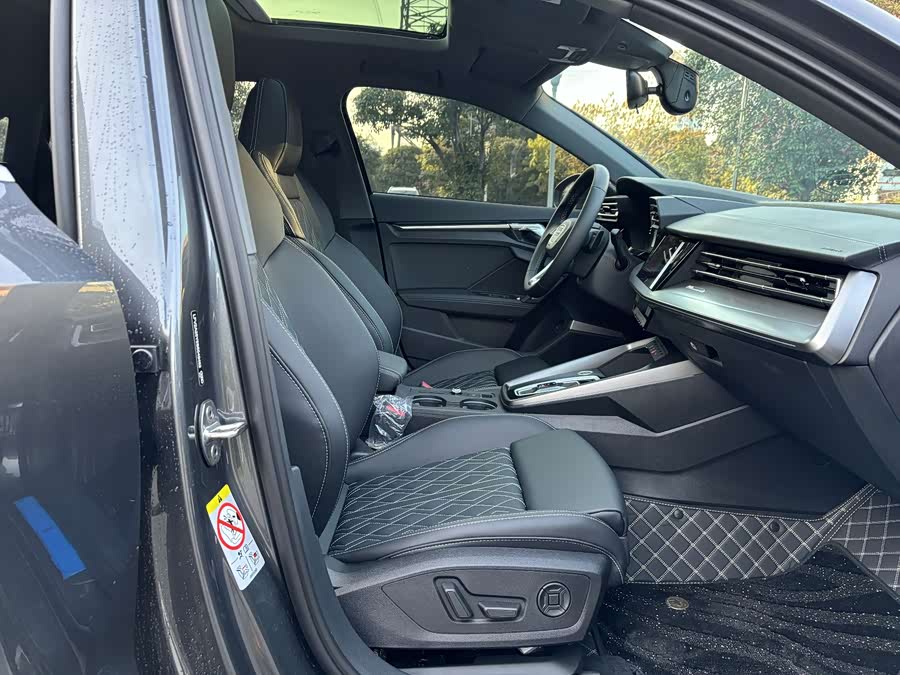 Audi A3 2025 A3L Limousine 35TFSI Premium - zdjęcie 17