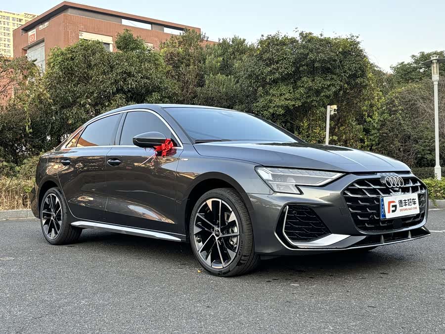 Audi A3 2025 A3L Limousine 35TFSI Premium - zdjęcie 3