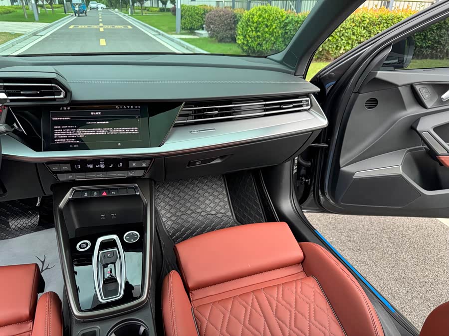 Audi A3 2025 Sportback 35TFSI Flying Enjoyment - zdjęcie 18