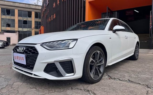 Audi A4L 2023 40 TFSI Fashion Dynamic Edition
