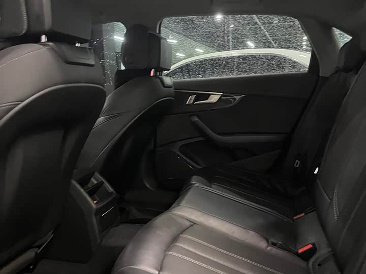 Audi A4L 2024 40 TFSI Fashion Sport - zdjęcie 15