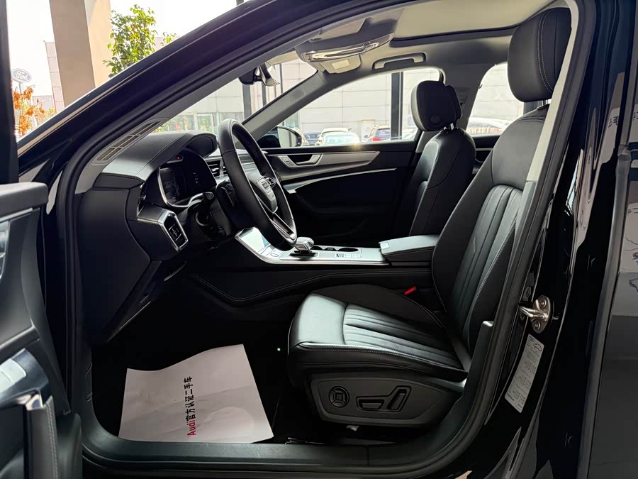 Audi A6 (Imported) 2024 Allroad Quattro 55 TFSI Luxury Off-Road Type - zdjęcie 6