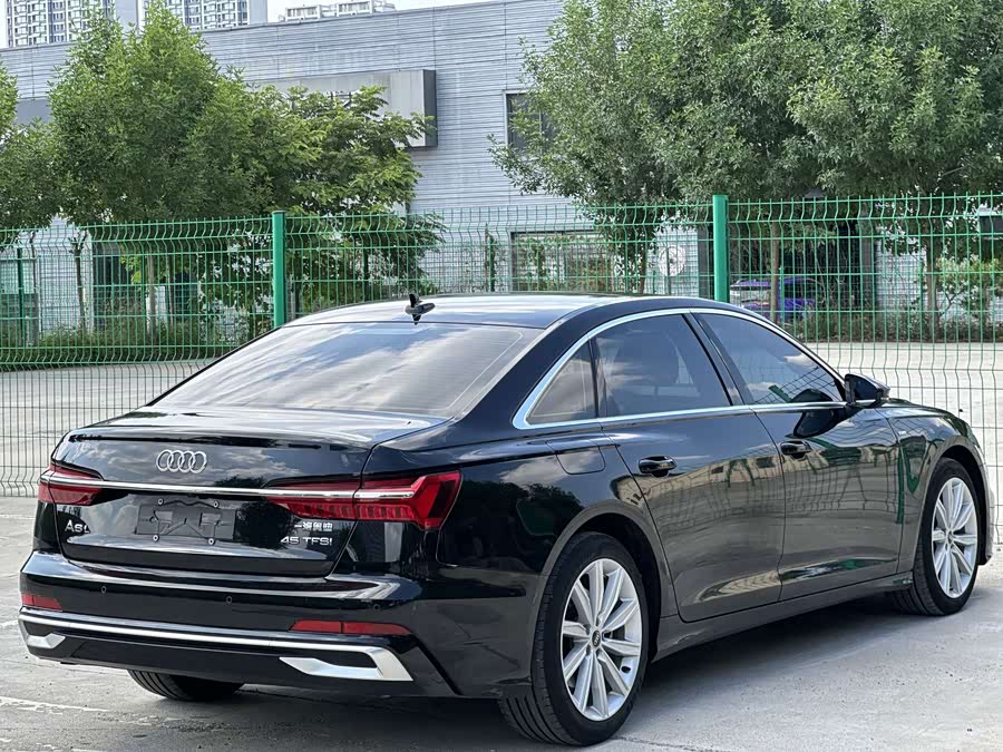Audi A6L 2023 45 TFSI Premium Dynamic Edition - zdjęcie 9