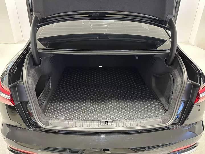 Audi A6L 2023 Facelift 45 TFSI Premium Dynamic - zdjęcie 15