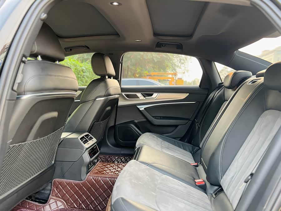 Audi A6L 2024 45 TFSI Premium Sport - zdjęcie 11