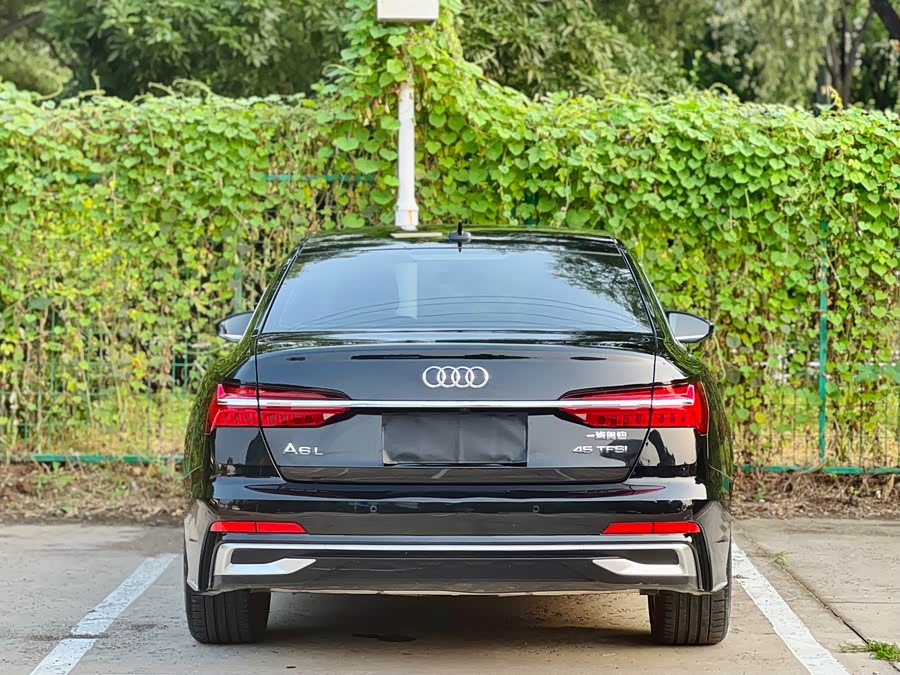 Audi A6L 2024 45 TFSI Premium Sport - zdjęcie 17