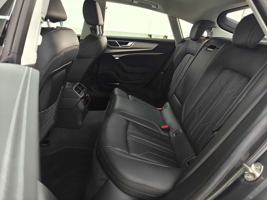 Audi A7 2024 45 TFSI Premium - zdjęcie 13