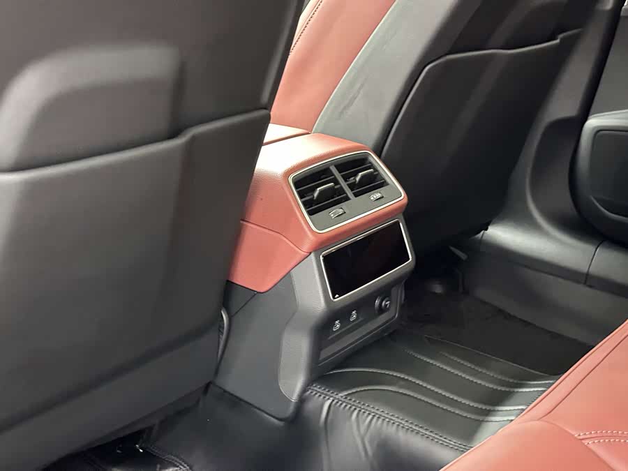 Audi A7L 2024 45 TFSI quattro Black Warrior - zdjęcie 19