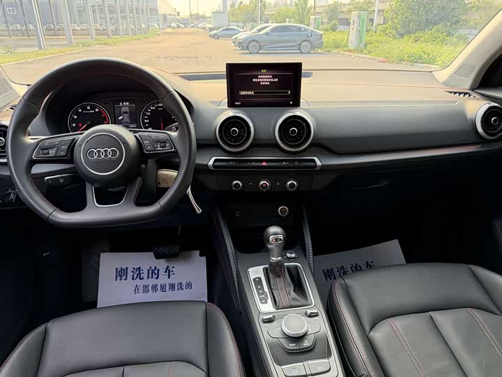 Audi Q2L 2022 35 TFSI Entry Dynamic - zdjęcie 18