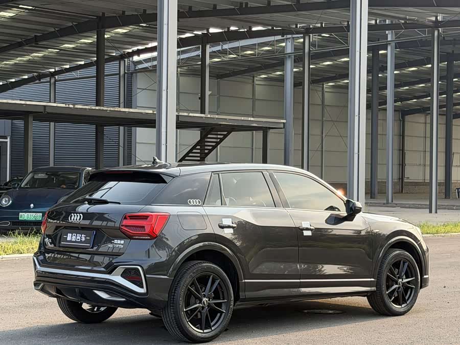 Audi Q2L 2022 35 TFSI Entry Dynamic - zdjęcie 4