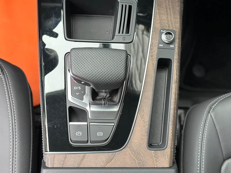 Audi Q5L 2024 40 TFSI Luxury Dynamic Edition - zdjęcie 7
