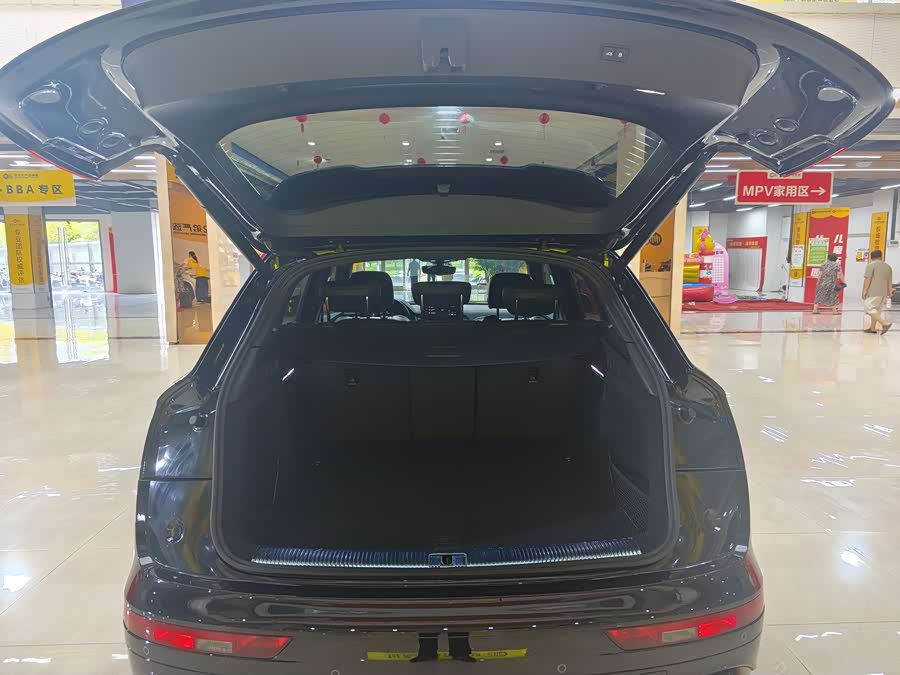 Audi Q5L 2024 45 TFSI Luxury Sport - zdjęcie 13