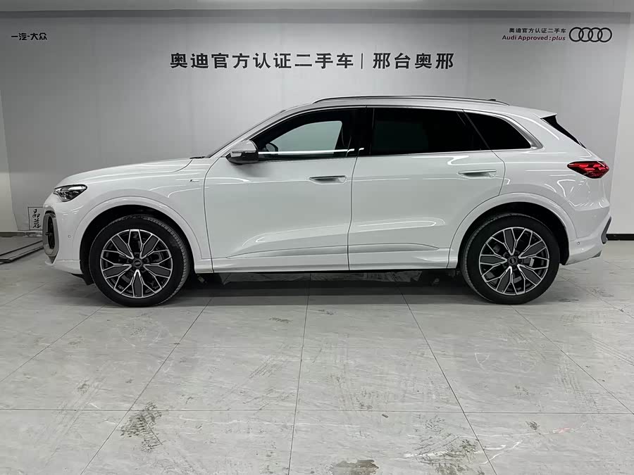 Audi Q5L 2026 2.0T Exclusive Edition - zdjęcie 3