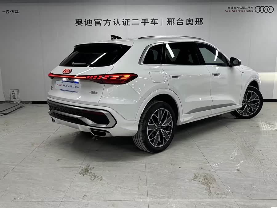 Audi Q5L 2026 2.0T Exclusive Edition - zdjęcie 4