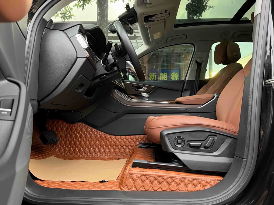 Audi Q7 2023 45 TFSI quattro S line Sport - zdjęcie 14