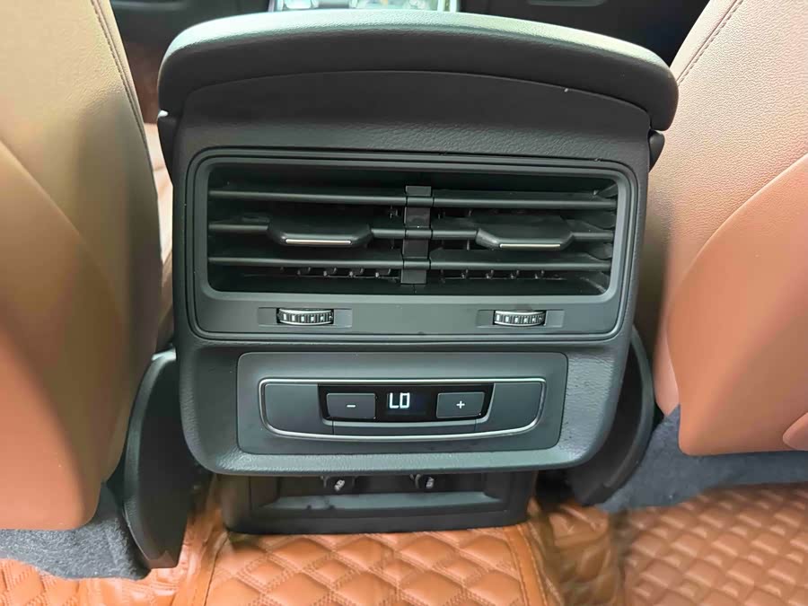 Audi Q7 2023 45 TFSI quattro S line Sport - zdjęcie 17