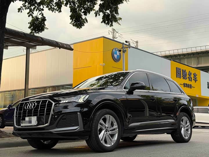 Audi Q7 2023 45 TFSI quattro S line Sport - zdjęcie 19