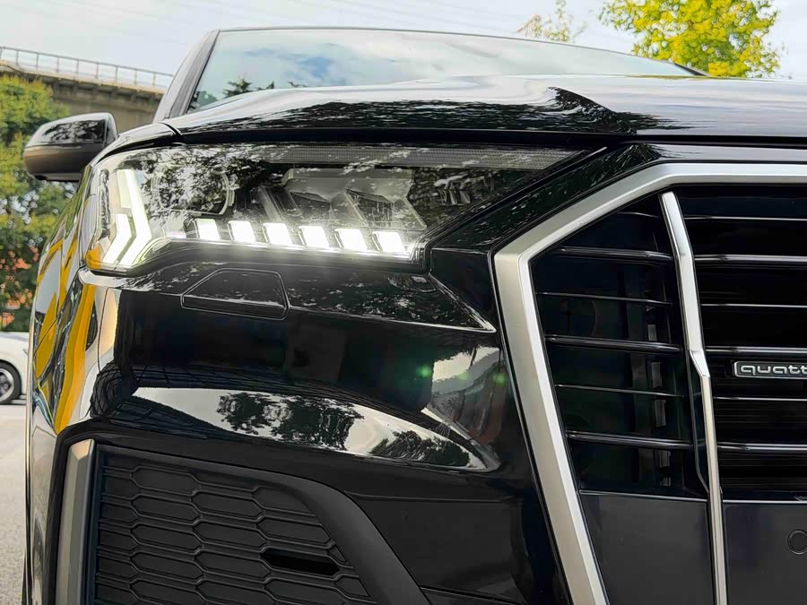 Audi Q7 2023 45 TFSI quattro S line Sport - zdjęcie 6