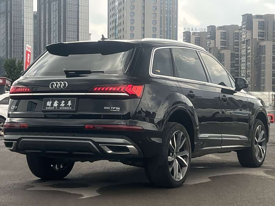 Audi Q7 2023 55 TFSI quattro S line Sport - zdjęcie 11