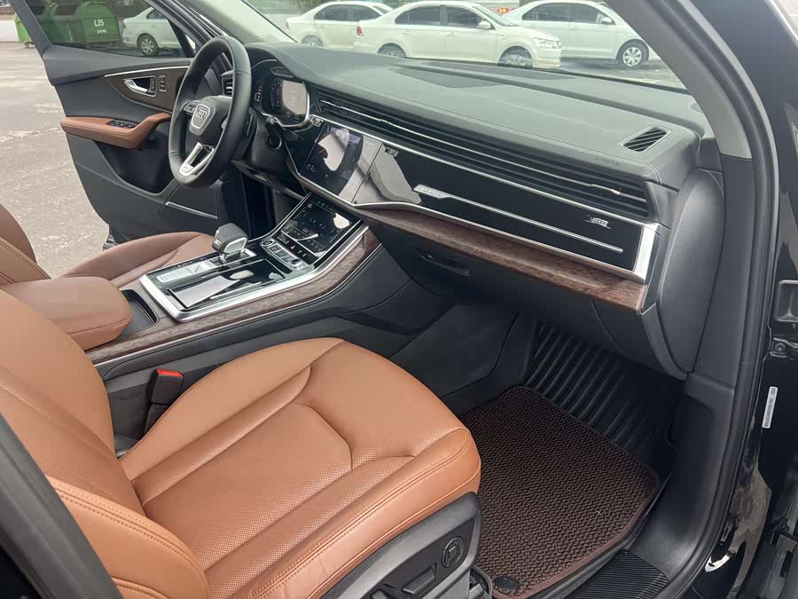 Audi Q7 2023 55 TFSI quattro S line Sport - zdjęcie 7