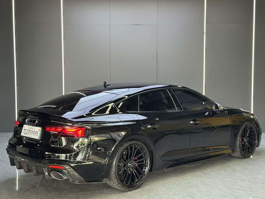 Audi RS 5 2.9T Sportback Black Edition - zdjęcie 9