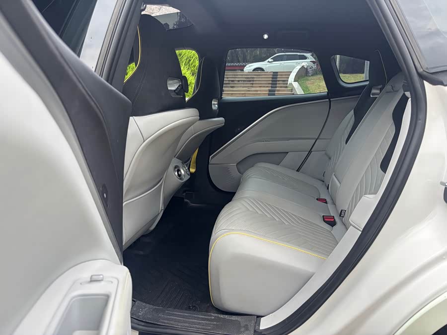 Avatr 11 2023 Harmony 90 Degree Rear Drive Version - zdjęcie 8