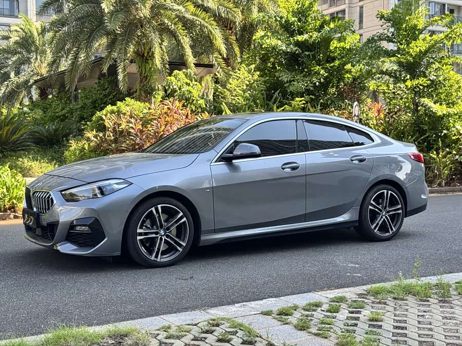 BMW 2 Series 2023 225i Coupe M Sport - zdjęcie 11