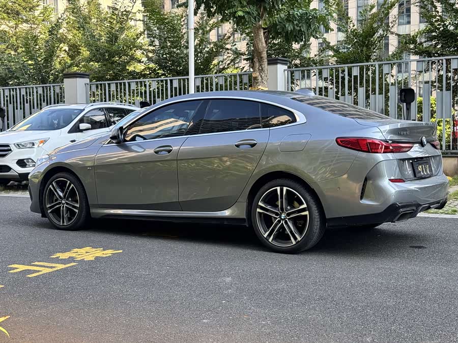 BMW 2 Series 2023 225i Coupe M Sport - zdjęcie 8
