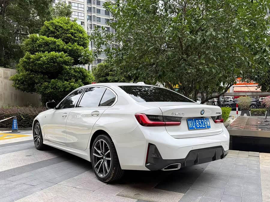BMW 3 Series 2023 320Li M Sport - zdjęcie 4