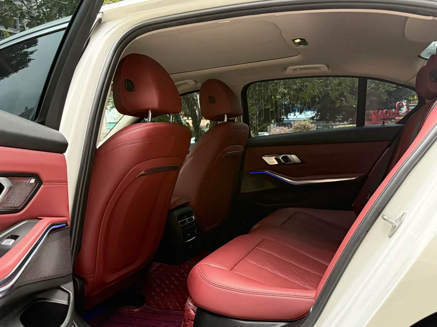 BMW 3 Series 2023 320Li M Sport - zdjęcie 8