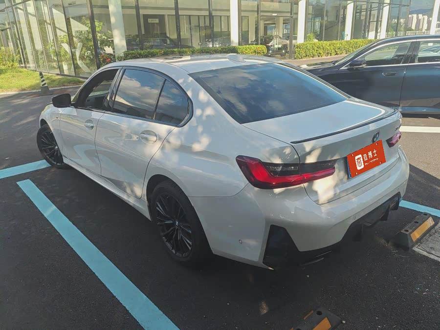 BMW 3 Series 2024 325Li M Sport Night Package - zdjęcie 4