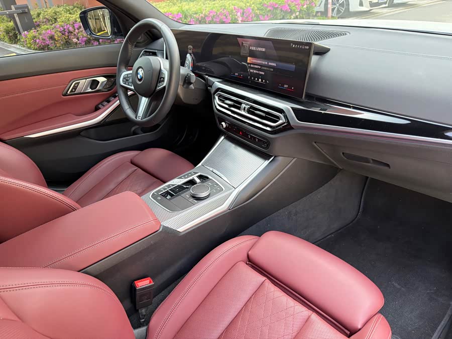 BMW 3 Series 2024 325Li M Sport - zdjęcie 16