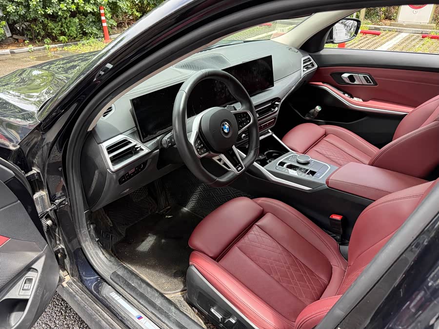 BMW 3 Series 2025 325Li M Sport Package - zdjęcie 4