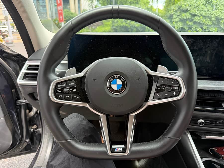 BMW 3 Series 2025 325Li M Sport Package - zdjęcie 5