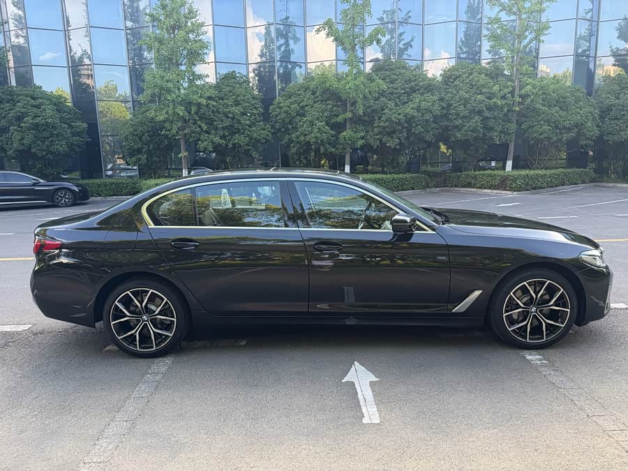 BMW 5 Series 2021 Facelift 530Li Luxury Package - zdjęcie 3