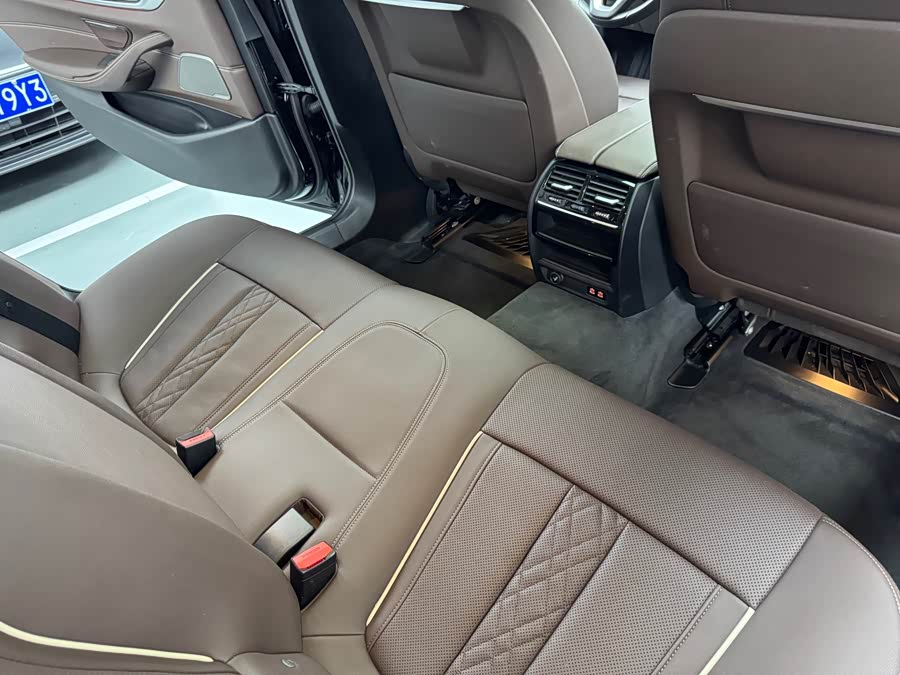 BMW 5 Series 2023 530Li Leading Luxury Package - zdjęcie 14