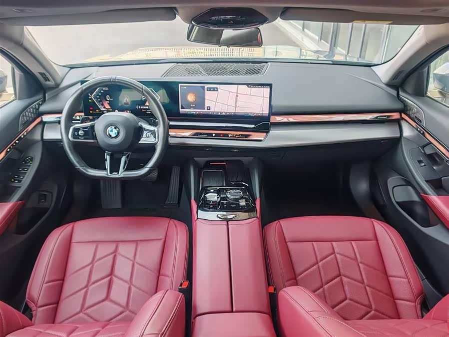 BMW 5 Series 2024 530Li Leading M Sport Package - zdjęcie 6