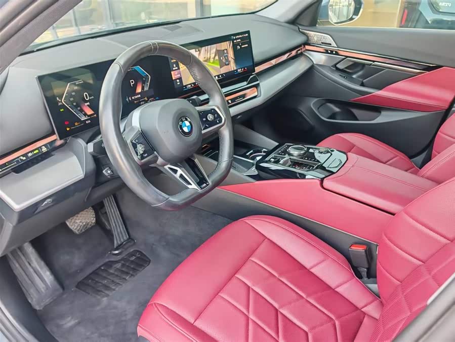 BMW 5 Series 2024 530Li Leading M Sport Package - zdjęcie 7