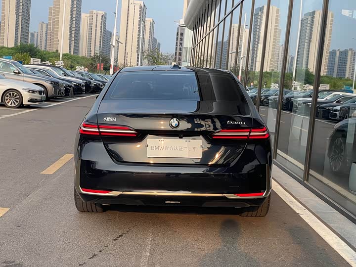 BMW 5 Series 2024 530Li Luxury Edition - zdjęcie 15