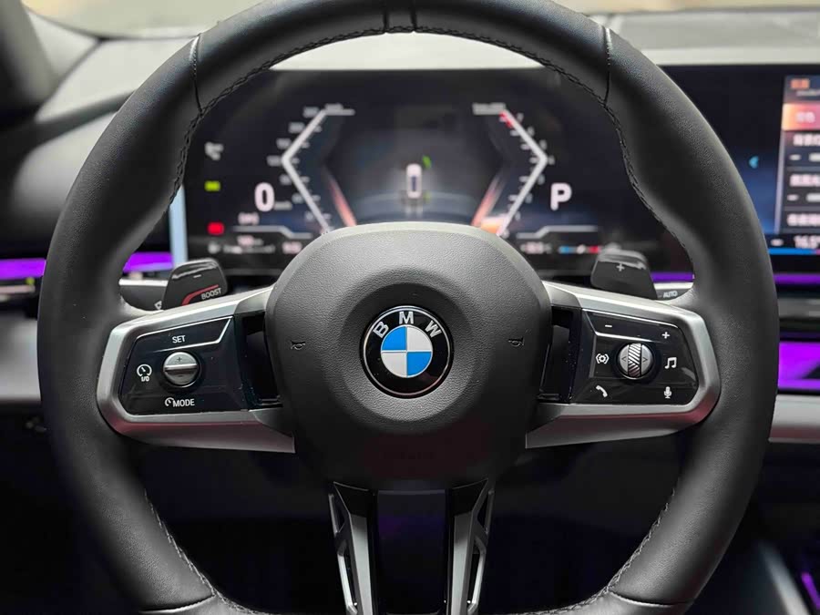 BMW 5 Series 2024 530Li Luxury M Sport Package - zdjęcie 13