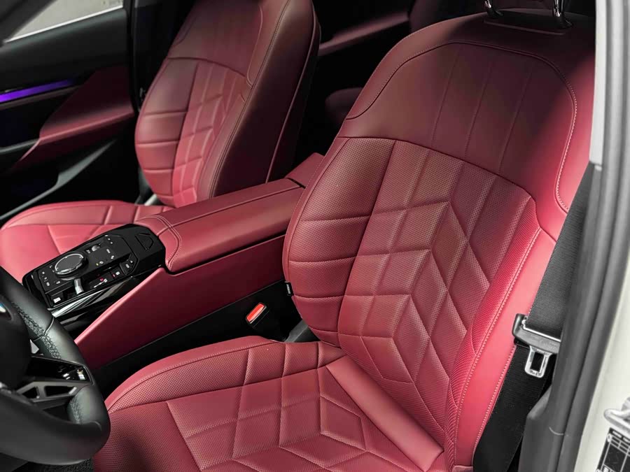 BMW 5 Series 2024 530Li Luxury M Sport Package - zdjęcie 9