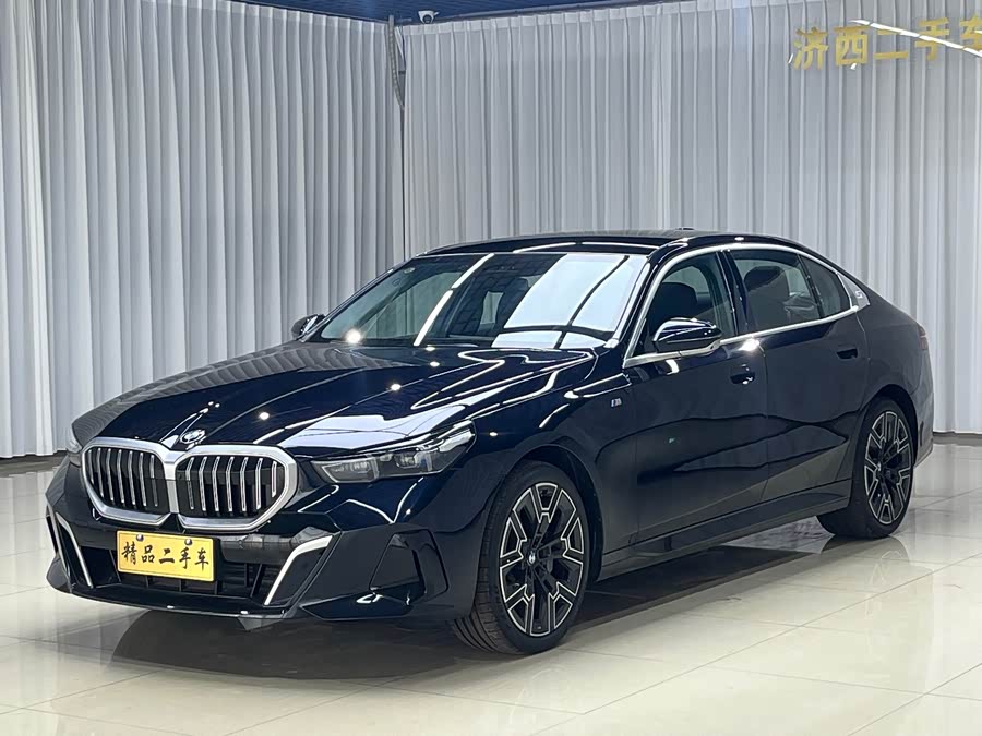 BMW 5 Series 2025 530Li Deluxe M Sport Package