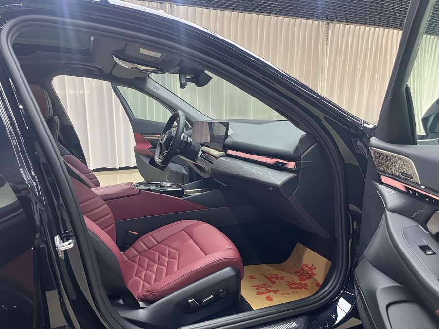 BMW 5 Series 2025 530Li Deluxe M Sport Package - zdjęcie 12