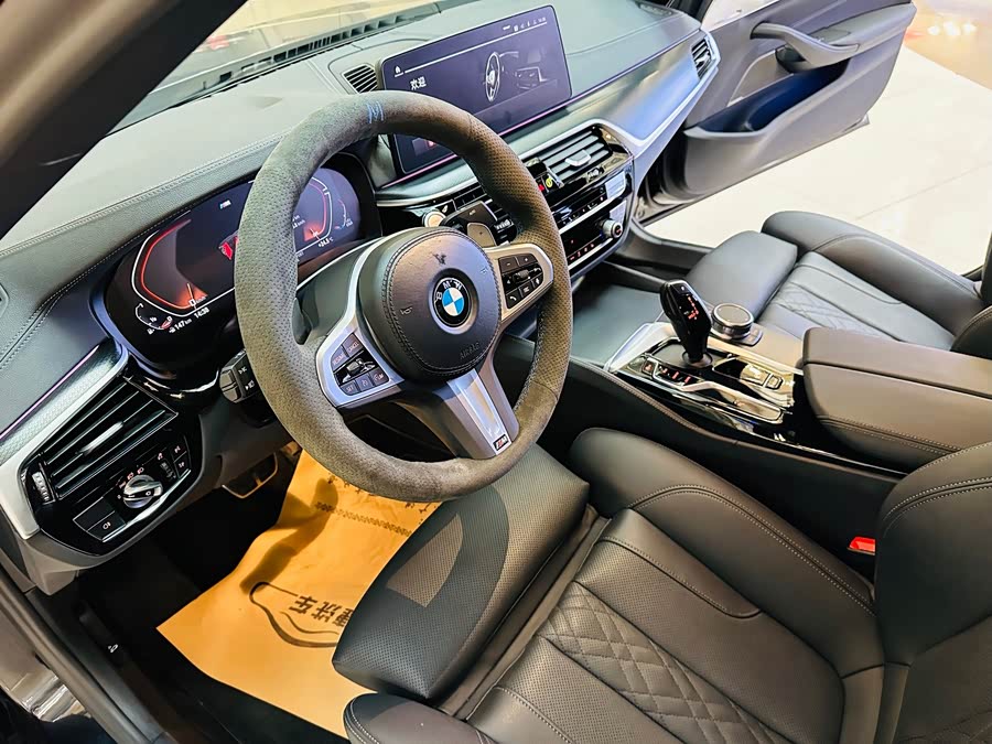 BMW 5 Series (Imported) 2022 530i M Sport Package - zdjęcie 9
